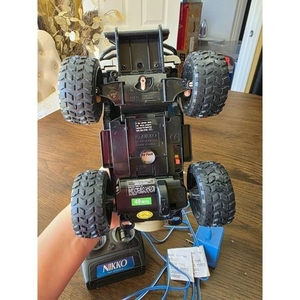 Vintage NIKKO Jeep Wrangler RC Includes Original Remote & Battery‎ Good Shape